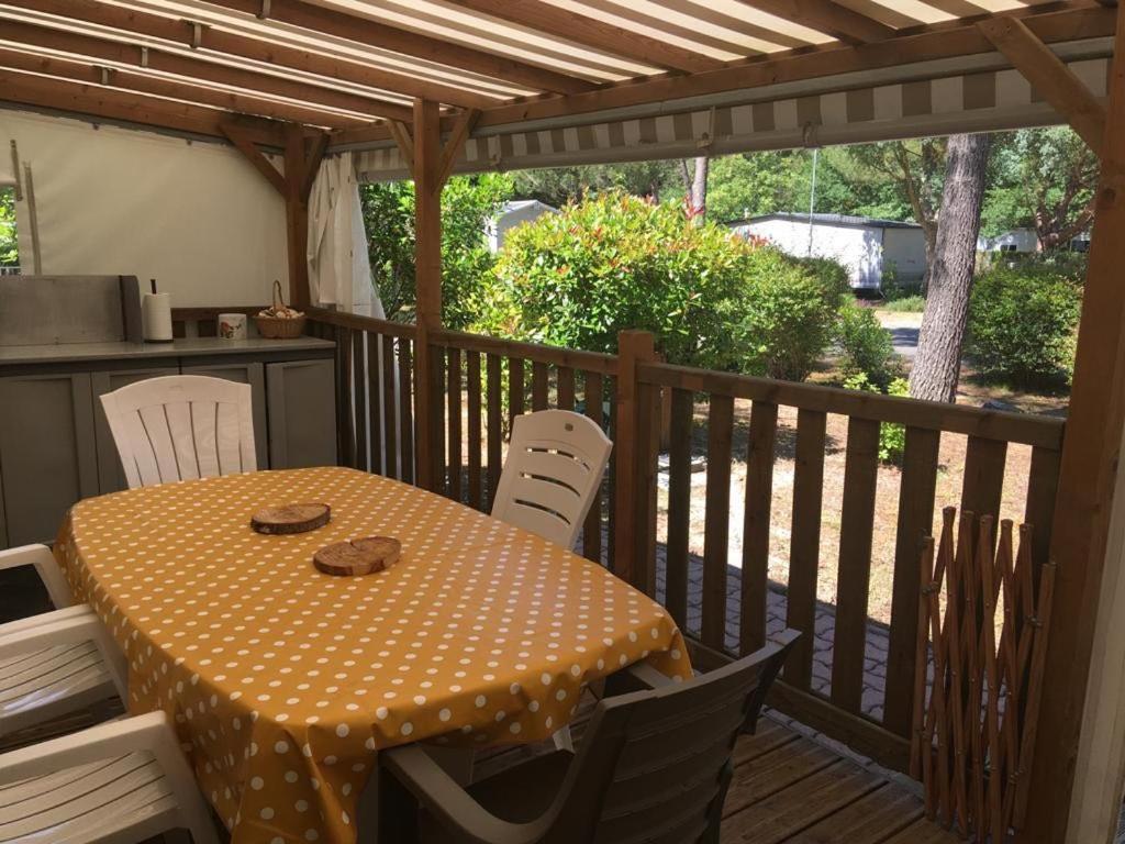 Mobil-Home 4-6 Personnes Saint-Julien-En-Born Ngoại thất bức ảnh